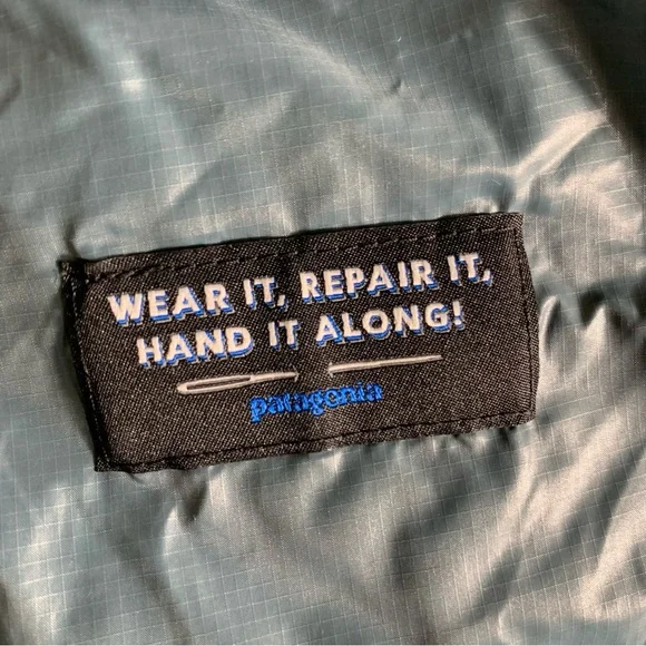 Patagonia NWT Men's Down Blue and Gray Puffer Jacket Size Small
